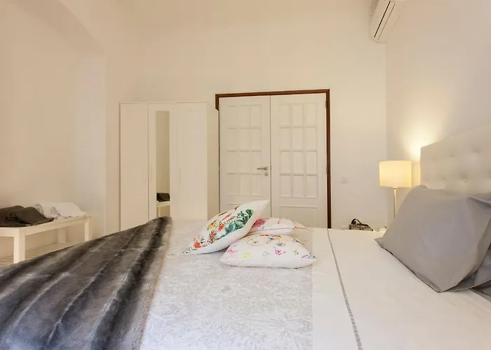 Ginjinha House - 4 - Bairro Alto - With Ac By Lisbeyond 3* ליסבון